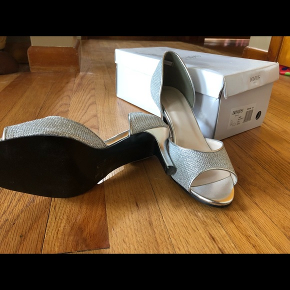 David’s Bridal heels - Picture 3 of 4